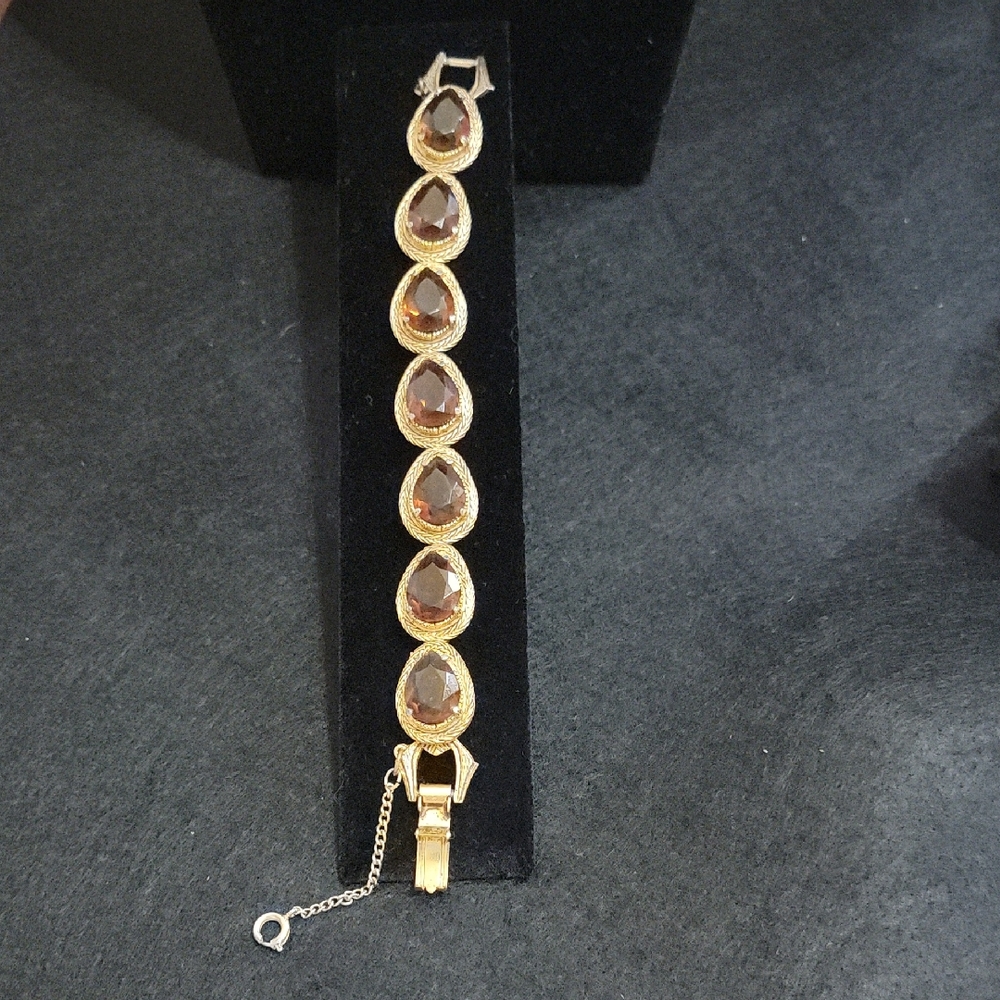 Elegant Vintage Florenza Gold Tone and Amber Colored Stone Teardrop Bracelet